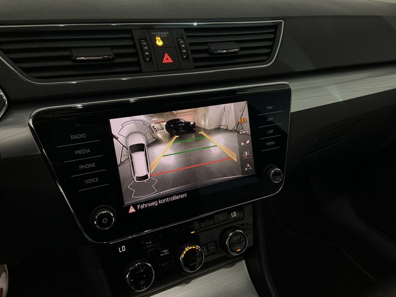 Skoda Superb wagon 2.0 tdi evo executive 150cv dsg