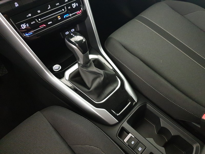Volkswagen T-Roc 1.5 tsi sport dsg
