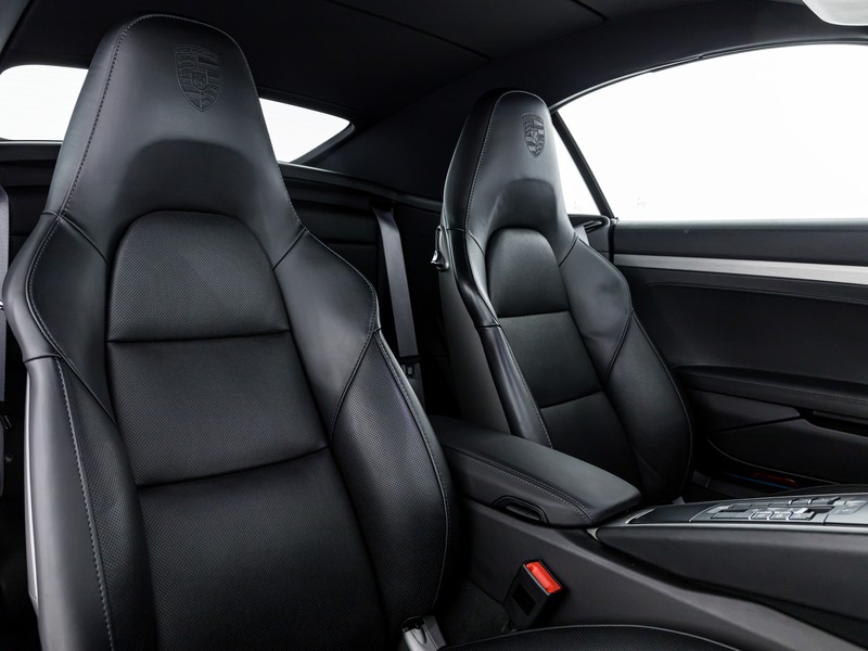 Porsche 911 cabrio 3.0 carrera 4 gts auto