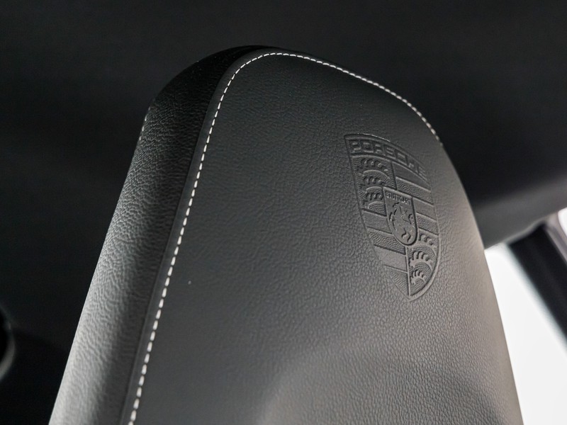 Porsche Cayman 718 Style Edition