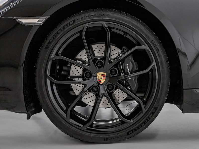Porsche Cayman 718 Style Edition