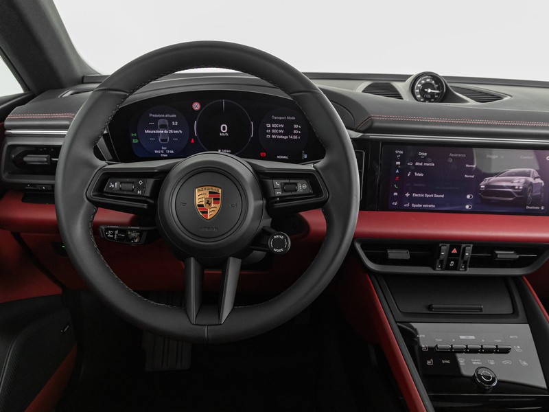 Porsche Macan 4