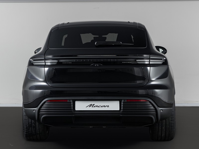 Porsche Macan 4
