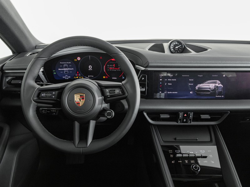 Porsche Macan 4