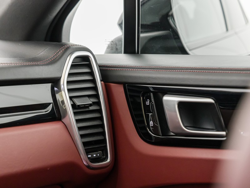 Porsche Cayenne coupe 3.0 e-hybrid tiptronic