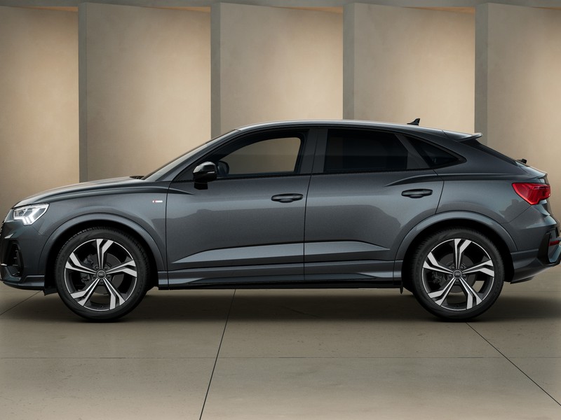 Audi Q3 Audi sportback 35 2.0 tdi Blackline s-tronic