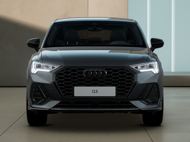 Audi Q3 Audi sportback 35 2.0 tdi Blackline s-tronic
