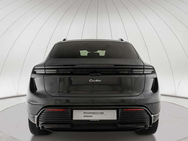 Porsche Macan turbo
