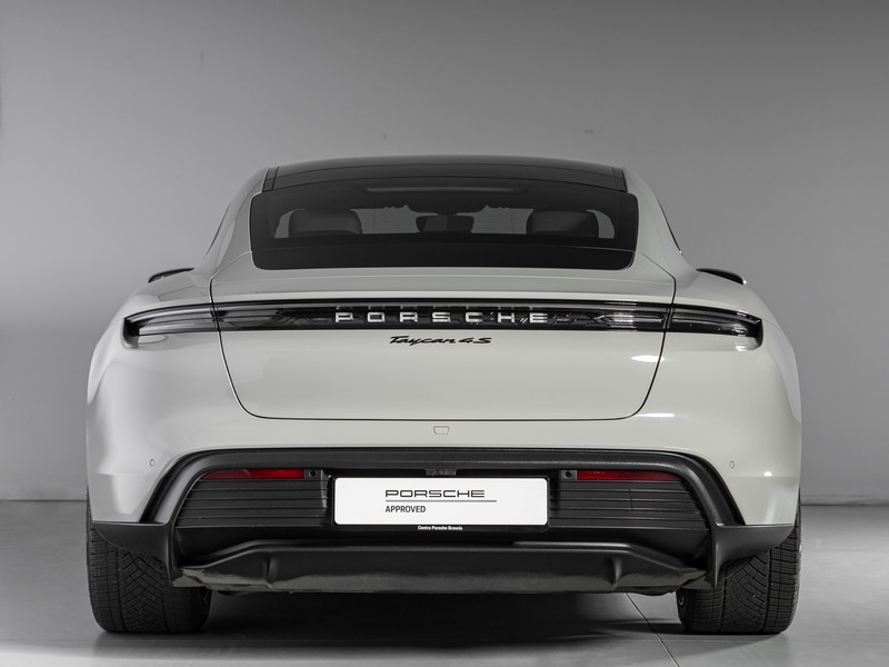 Porsche Taycan 4S
