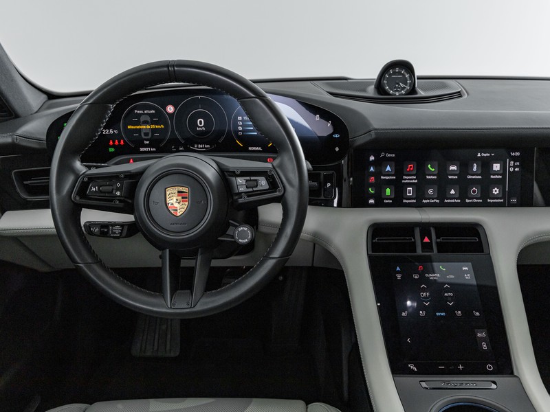 Porsche Taycan 4S