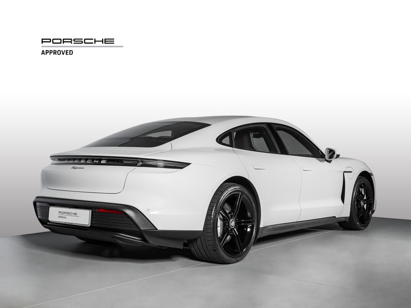 Porsche Taycan 