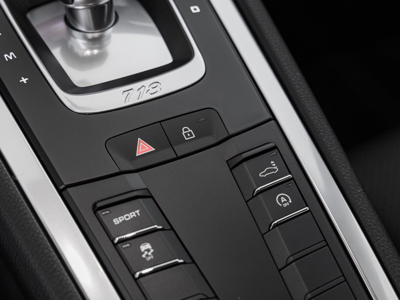 Porsche Cayman 718 Style Edition