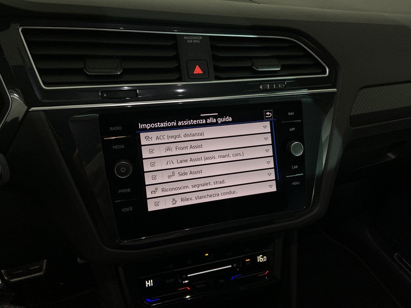 Volkswagen Tiguan 2.0 tdi r-line 150cv dsg