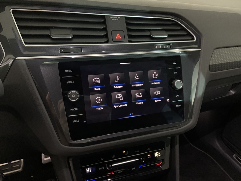 Volkswagen Tiguan 2.0 tdi r-line 150cv dsg
