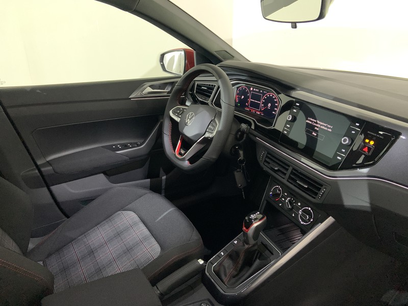Volkswagen Polo 2.0 tsi gti dsg