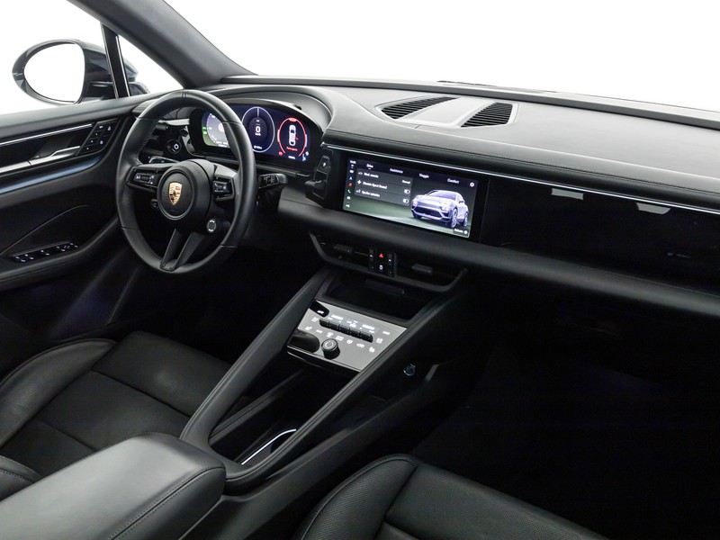 Porsche Macan 4