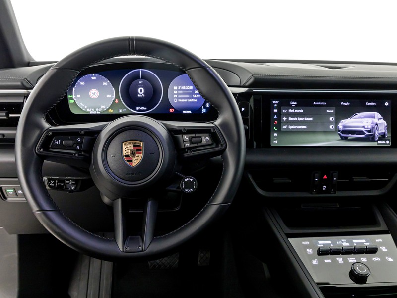 Porsche Macan 4