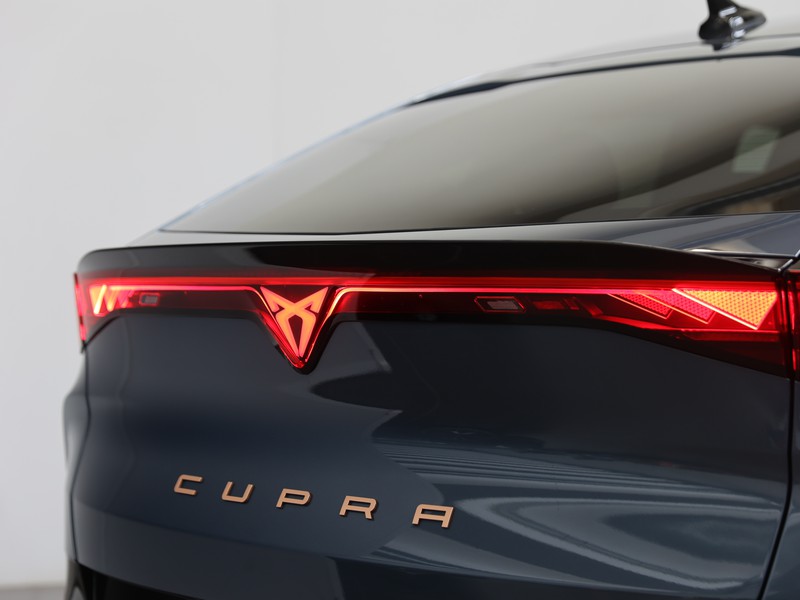 Cupra Tavascan 77kwh endurance immersive rwd