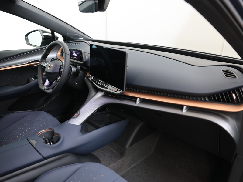 Cupra Tavascan 77kwh endurance immersive rwd