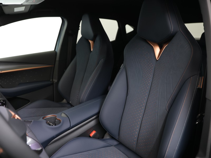 Cupra Tavascan 77kwh endurance immersive rwd