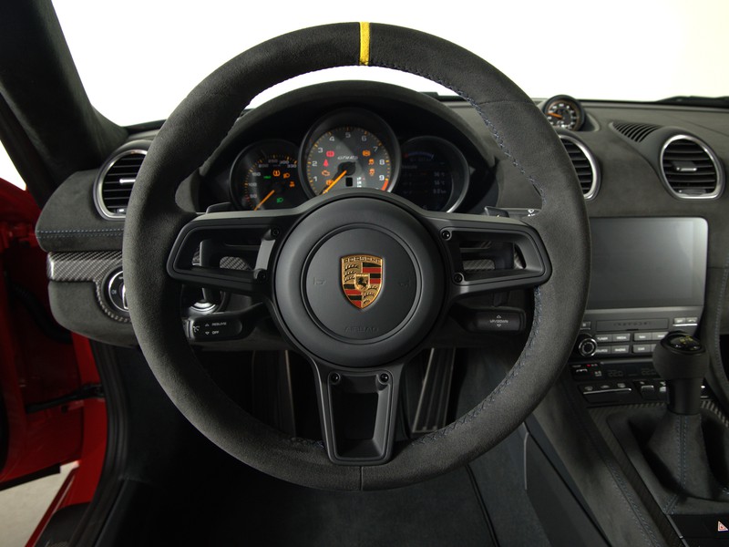 Porsche Cayman 4.0 gt4 rs pdk