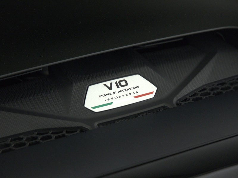 Lamborghini Huracan coupe 5.2 evo 640 awd