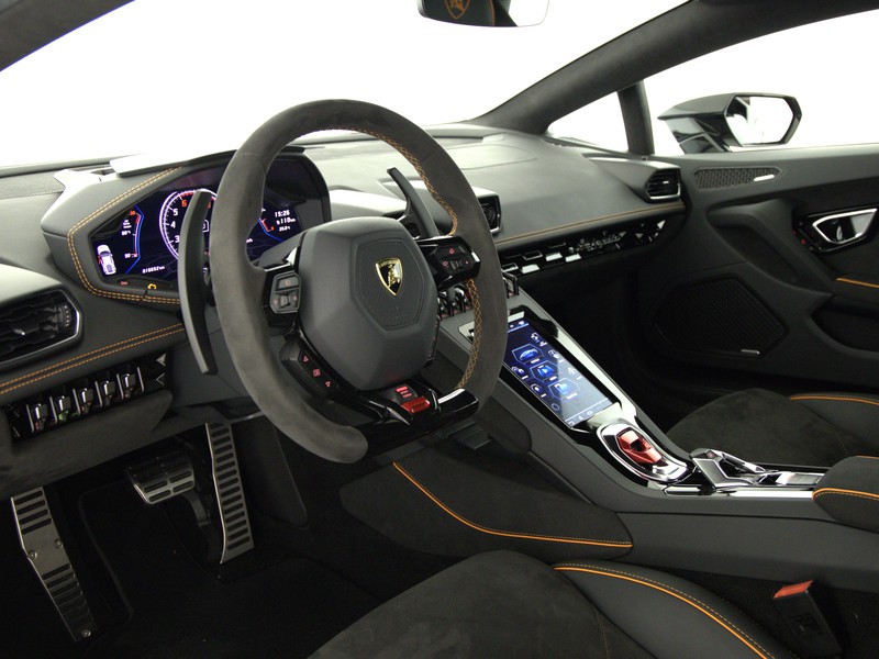 Lamborghini Huracan coupe 5.2 evo 640 awd