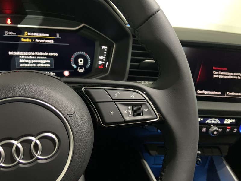 Audi A1 allstreet 30 1.0 tfsi identity contrast 116cv s tronic