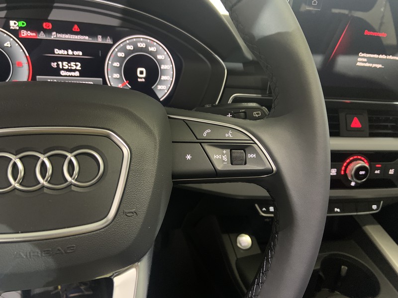 Audi A4 avant 30 2.0 tdi mhev business 136cv s-tronic