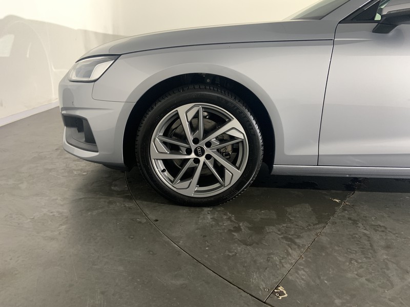 Audi A4 avant 30 2.0 tdi mhev business 136cv s-tronic