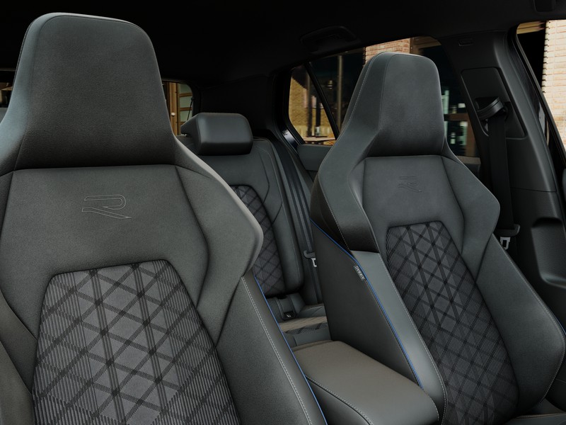 Volkswagen Golf 1.5 etsi r-line plus 150cv dsg