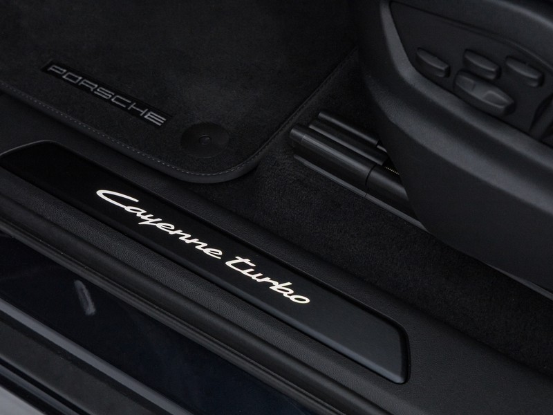 Porsche Cayenne Turbo E-Hybrid Coupé