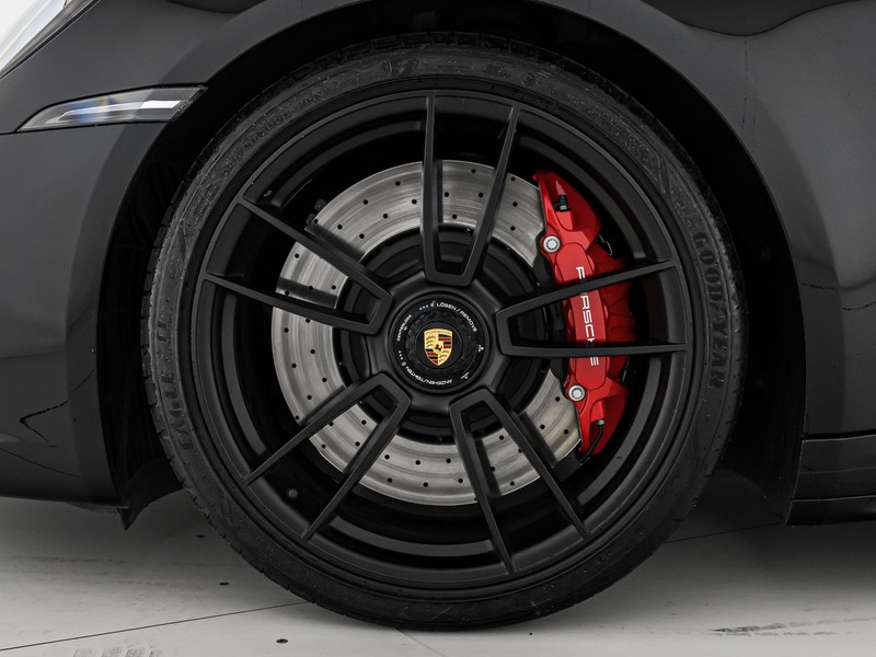 Porsche 911 coupe 3.0 carrera 4 gts auto