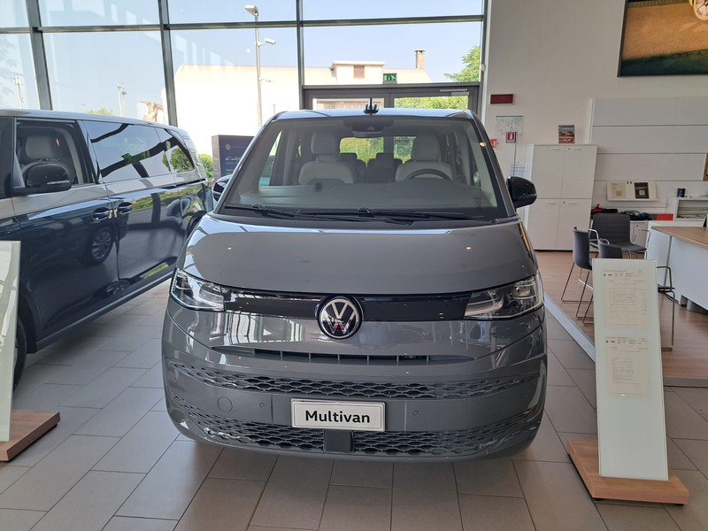 Volkswagen VIC T7 Multivan 2.0 tdi space 150cv dsg 7p.ti