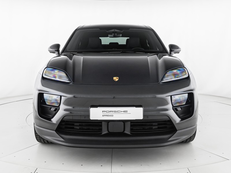Porsche Macan 4