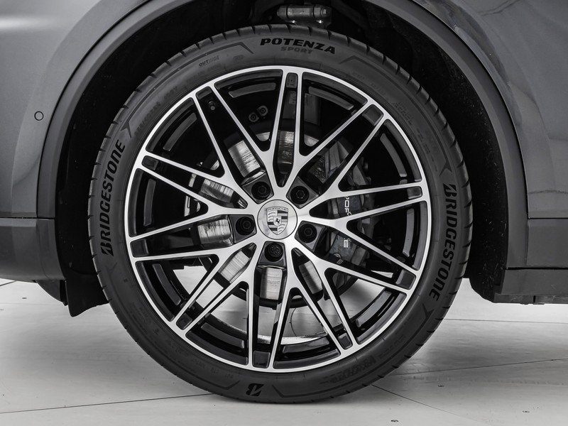 Porsche Macan 4