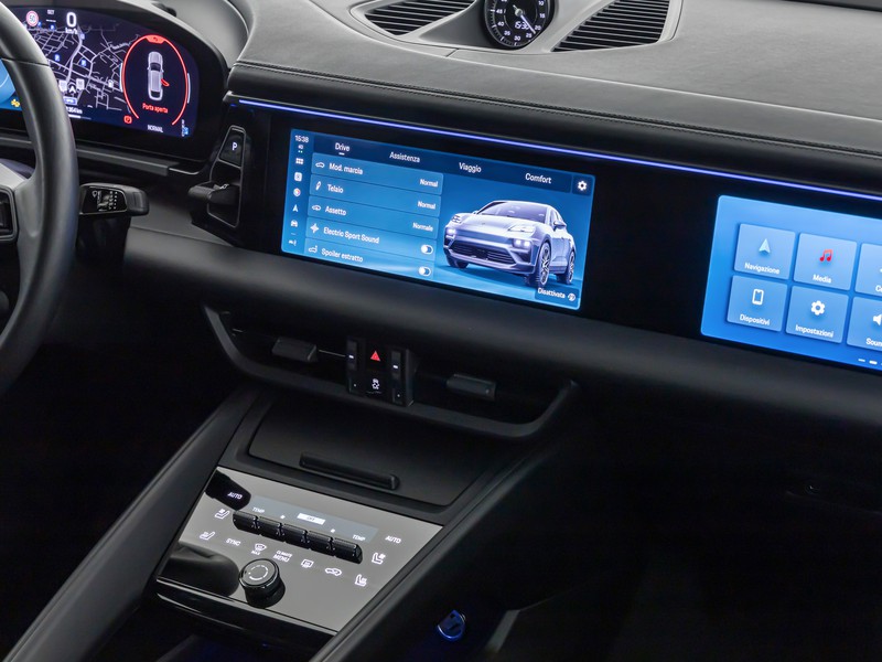 Porsche Macan 4