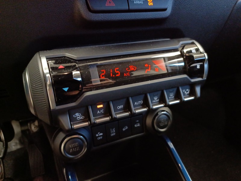 Suzuki Ignis 1.2h top 4wd allgrip