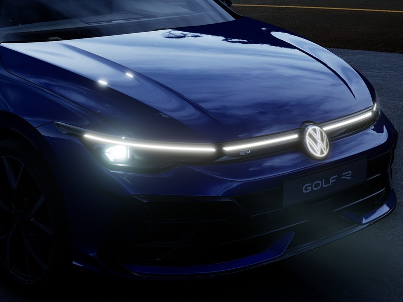 Volkswagen Golf 2.0 tsi r 4motion 333cv dsg da 299€
