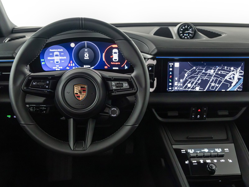 Porsche Macan 4