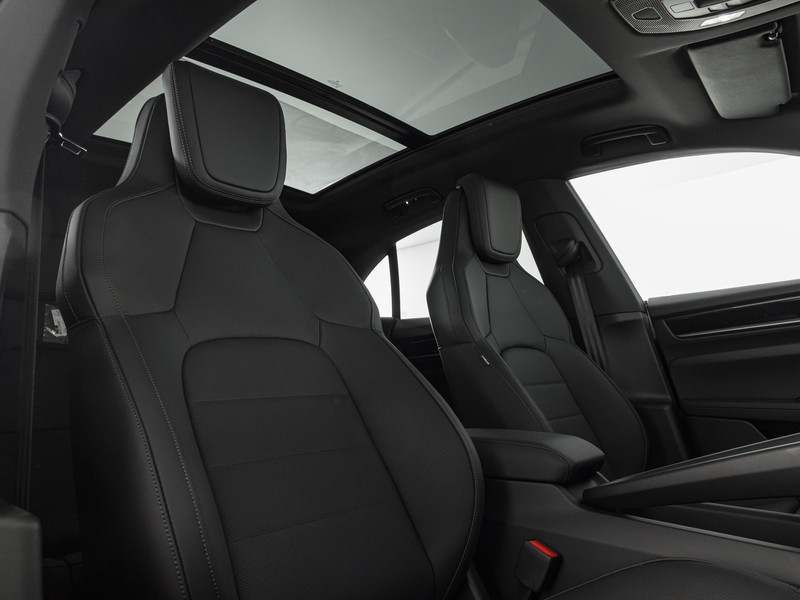 Porsche Macan 4