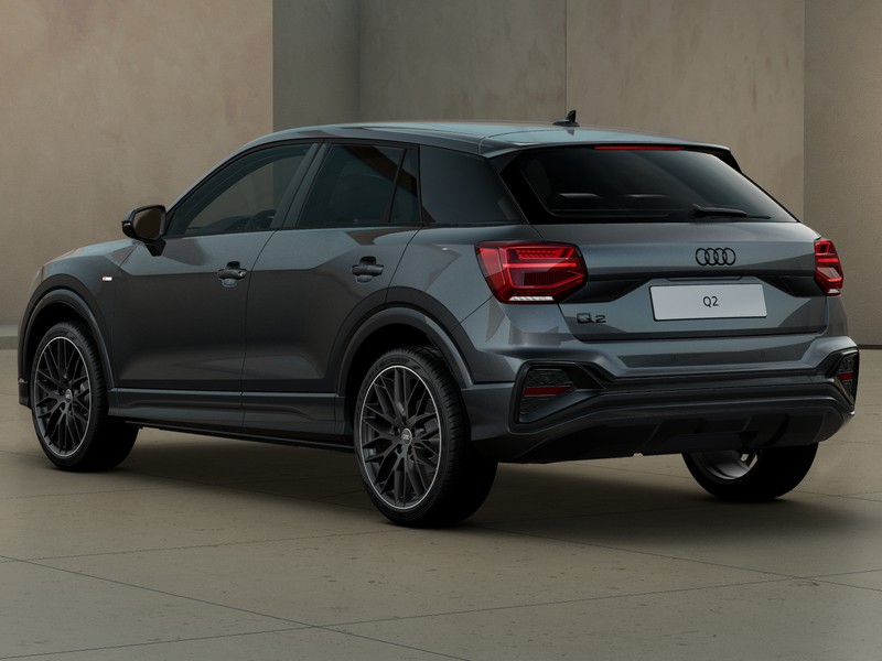 Audi Q2 35 2.0 tdi identity black s-tronic