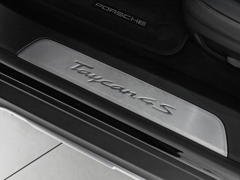 Porsche Taycan cross turismo 4s 5p.ti