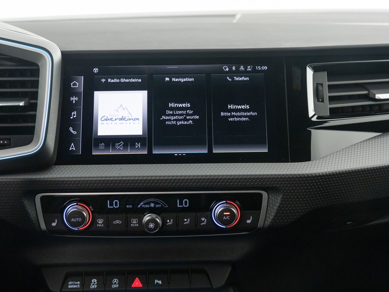 Audi A1 sportback 40 2.0 tfsi identity black 207cv s-tronic
