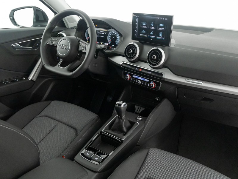 Audi Q2 30 2.0 tdi identity black
