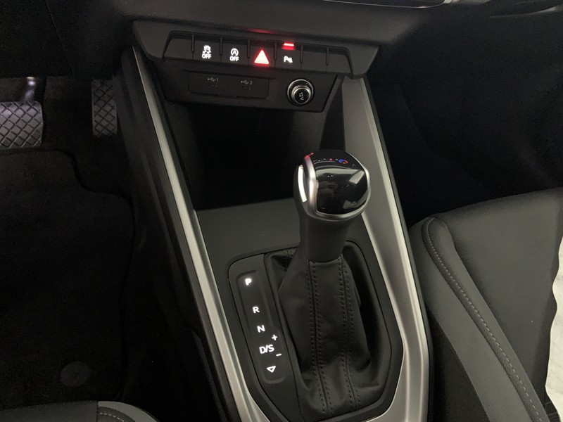 Audi A1 sportback 35 1.5 tfsi s line edition s-tronic