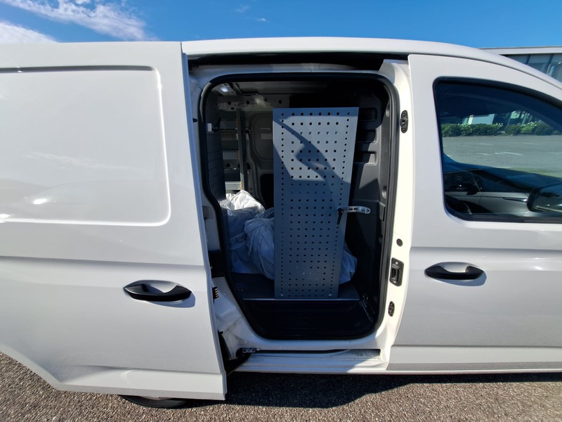 Volkswagen VIC Caddy FURG  Cargo 75 CRD M6
