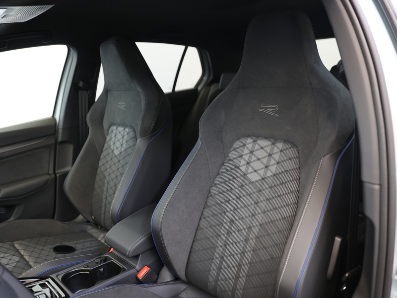 Volkswagen Golf 2.0 tdi r-line plus 150cv dsg