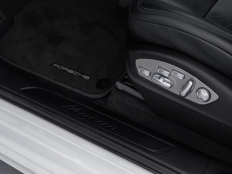 Porsche Macan 2.0 245cv pdk