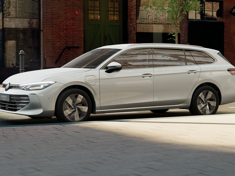 Volkswagen Passat 1.5 tsi ehybrid business 204cv dsg
